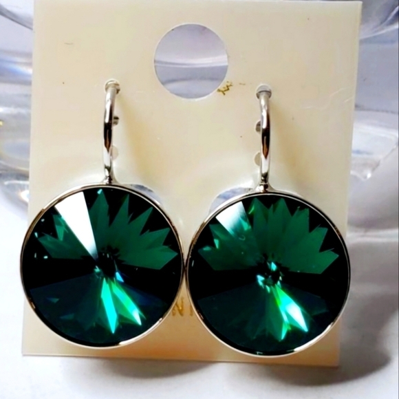 New! SWAROVSKI ELEMENT Emerald‎ForestGreen 15mm earrings Wedding Shiny Sparkle